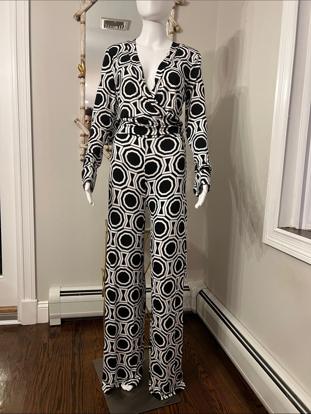 Macbeth Collection by Margaret Josephs Black & White Geometric Wide-Leg Jumpsuit